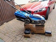 Hyundai HYM40LI380P 40V Rechargeable Push Lawn Mower - Black/Blue