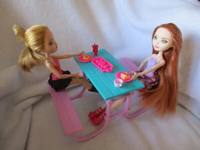 Ever After High Picnic Bench Bundle with Ashlynn Ella and Holly O'Hair