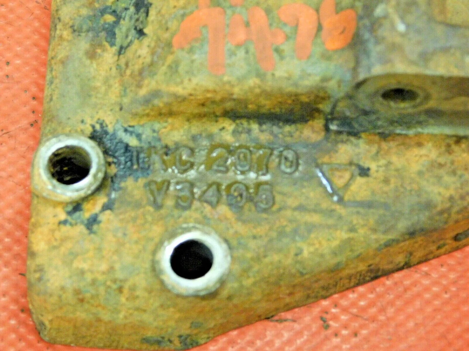 Triumph TR6, ¡Montaje original de alternador y bomba de emisiones 74,5-76!! Foto 3 de 3