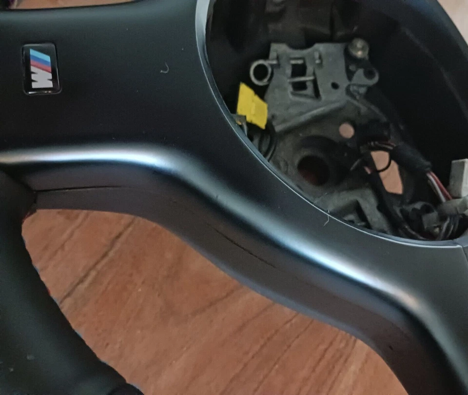 Volante BMW M3 M5 E39 E53 E46 X5 ZHP 2000-2006 OEM 540 530 328 330 325 Foto 2 de 4