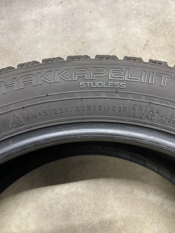 2 x 235/50 R19 103R WINTERREIFEN - Nokian Hakkapeliitta R3 SUV (7mm) - Bild 4 von 4