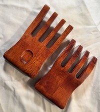 Hand Carved 2pc Polished Wood Salad Hands Toss Claws Pre-Owned Free S/H