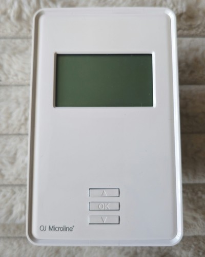 OJ Microline UTN4-4999 Programmable Thermostat Heated Floor 120/240V Tested...