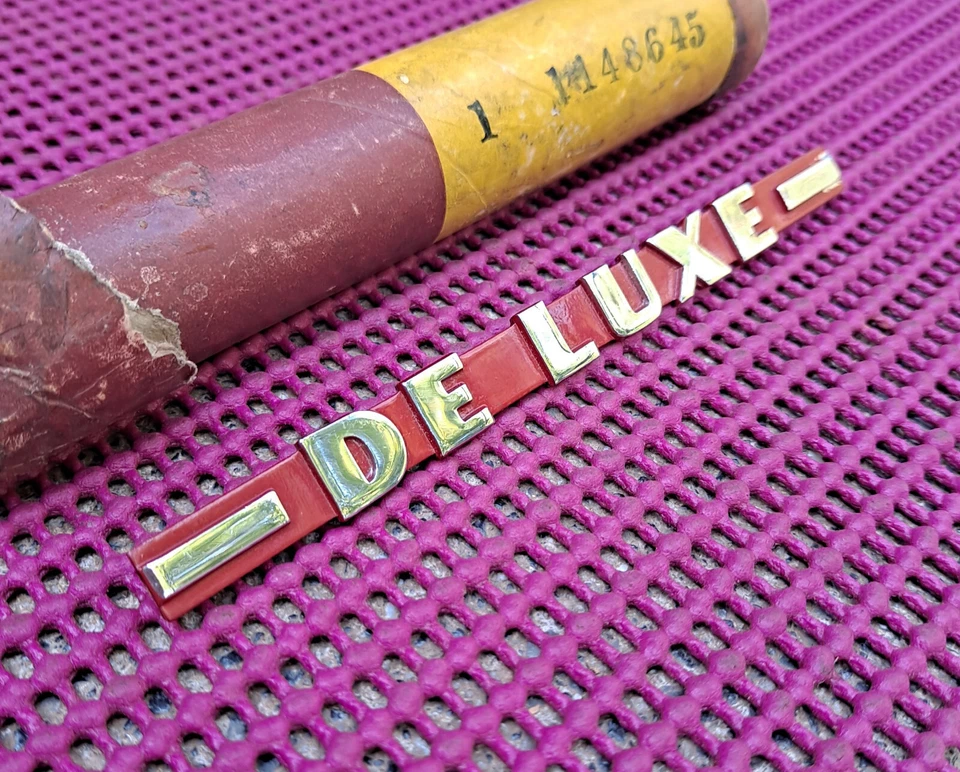 1942 1946 1947 1948 Plymouth Deluxe P14 P15 NOS MoPar Fender NAMEPLATE EMBLEM - Image 2 of 4