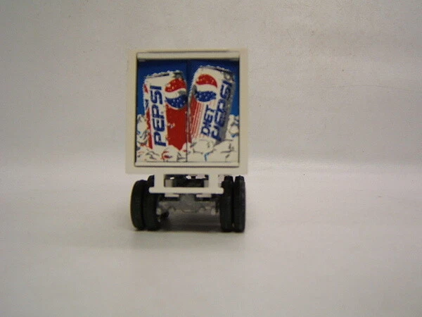 Winross Pepsi cans on Ice International day cab — 第 4/4 张图片