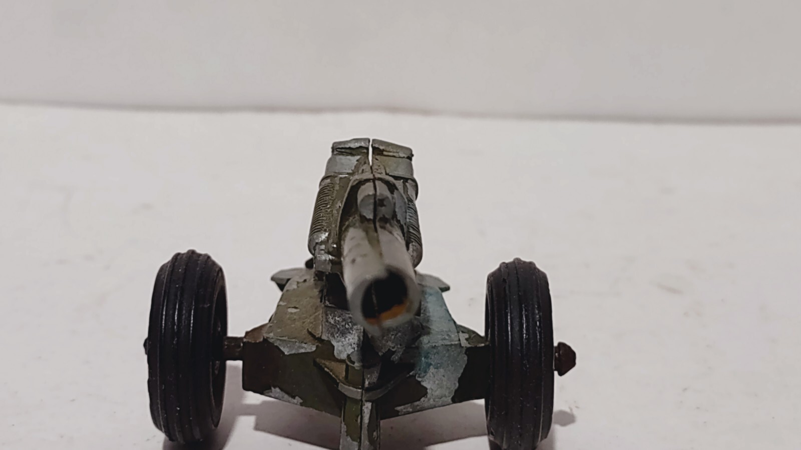 Vintage Tootsietoy, Army Radar Truck & Howitzer Gun, Diecast