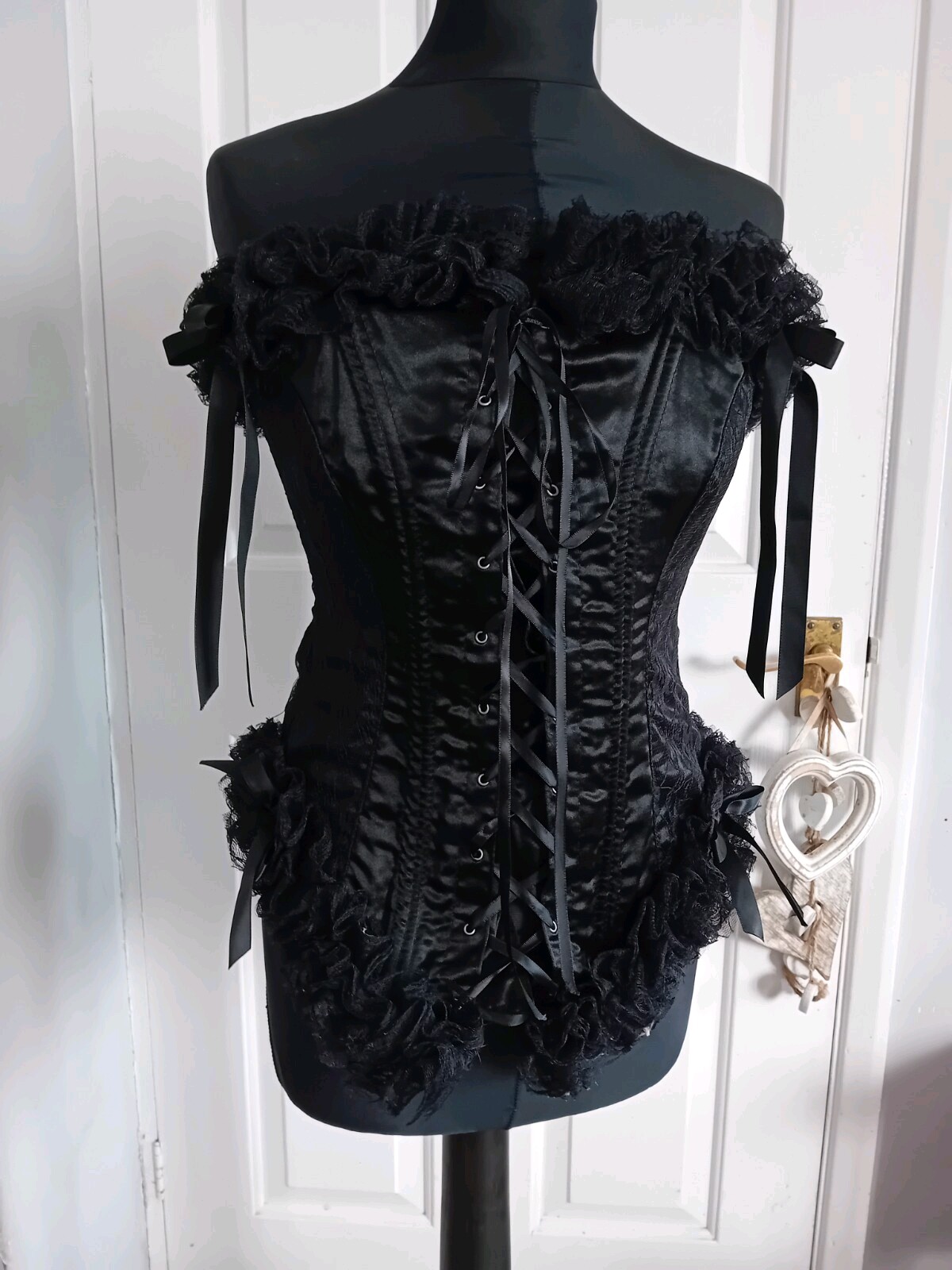 Black Satin Ruffle Phaze Corset - Size Large /c31