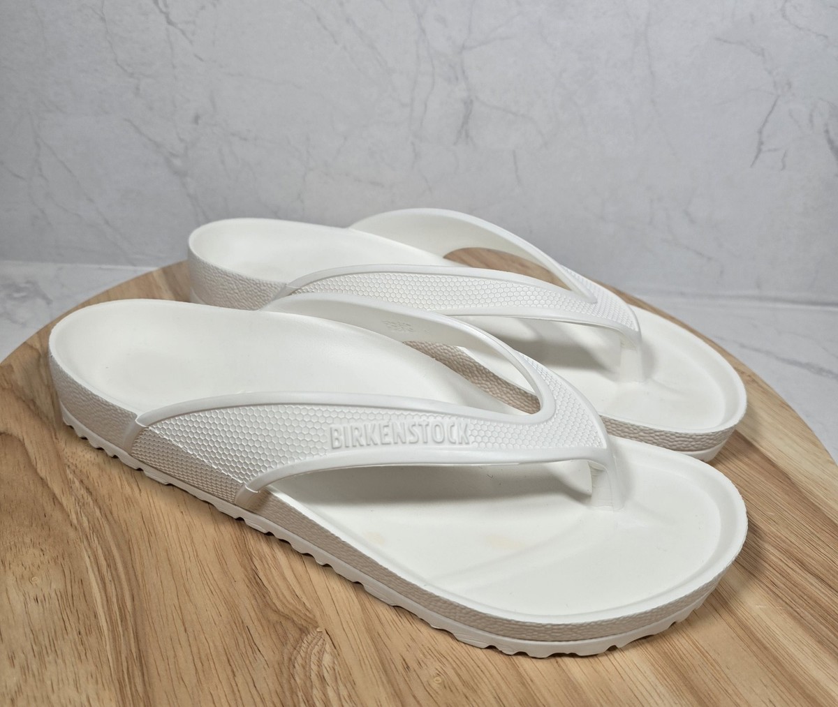 Birkenstock Honolulu Eva Unisex Flip Flop Sandals White Size EU39 L8 M6. Amazon.com: Birkenstock 1015488145 Honolulu White Eva R 45  main image 4
