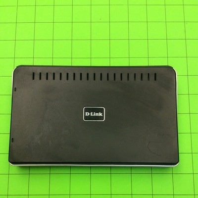 D-LINK DES-1108 8 Port Ethernet Switch Part (NO Adapter or Cords)