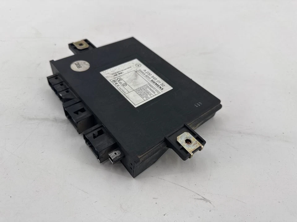 Mercedes-Benz SL R230 2004 Central locking control unit module A2305450132 - Image 3 of 4
