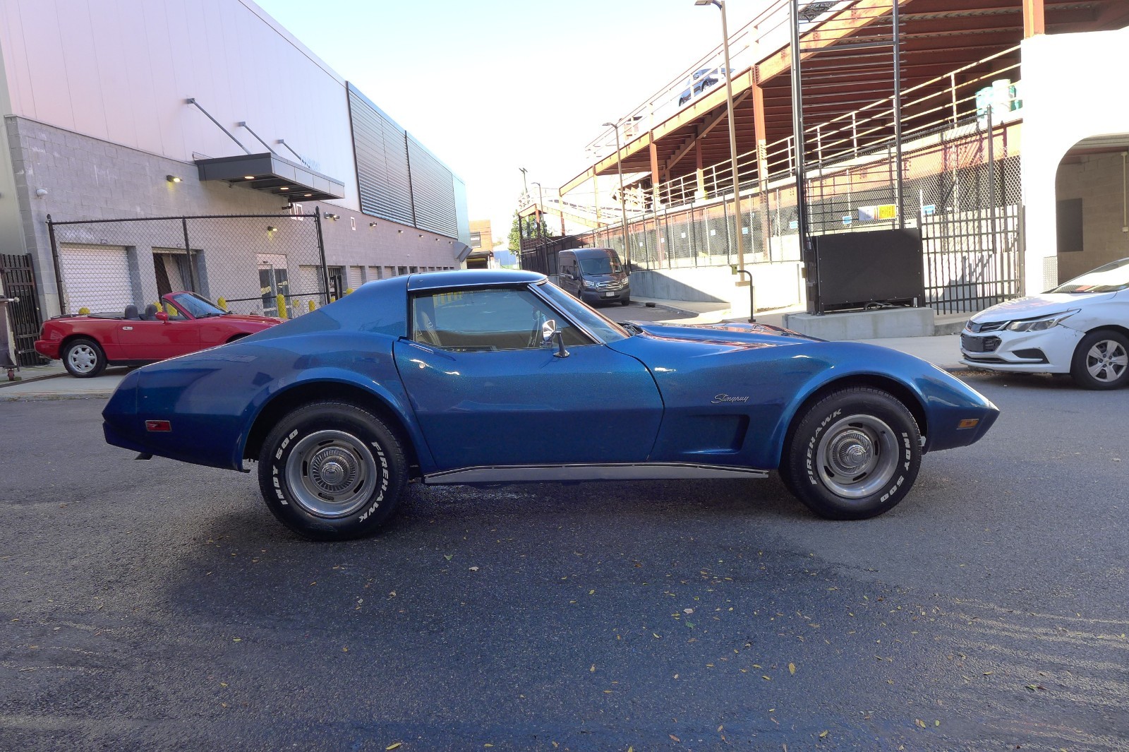 1975 Blue Chevrolet Corvette   | C3 Corvette Photo 4