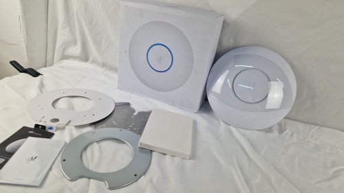 UniFi 6 Long-Range Access Point U6-LR - In Box - Ubiquiti U6 - PoE