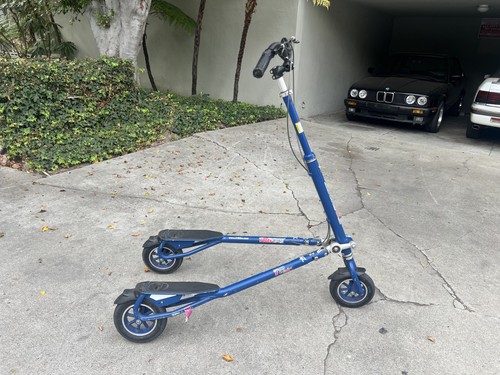 Trikke T8 Air – Blue – Excellent Condition w/ Carrying Case