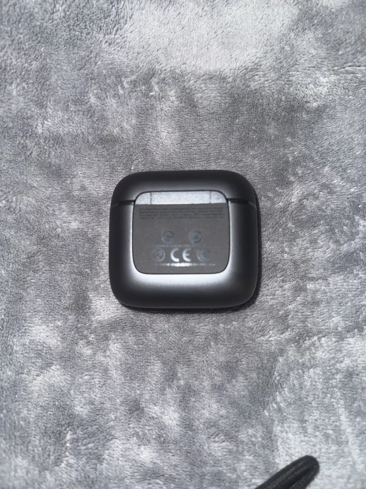 JBL TOUR Pro 3 True Wireless Noise Cancelling Earbuds (Black) - Image 4 of 4