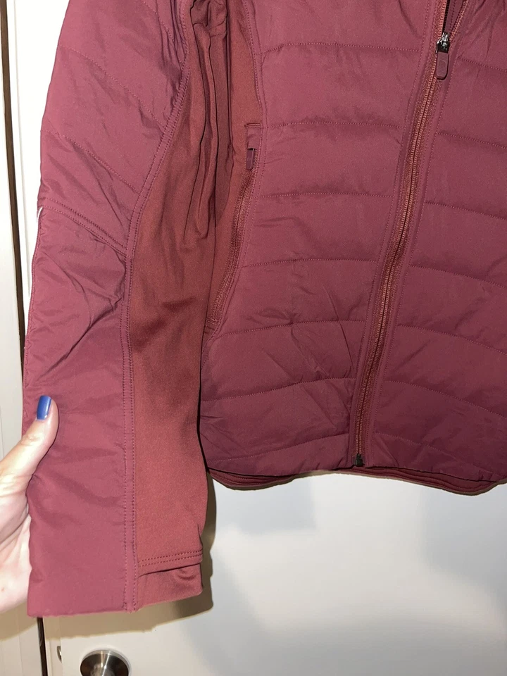 Chaqueta Lululemon Extra Mile. DK Borgoña/Sabana. Talla 12 Foto 4 de 4