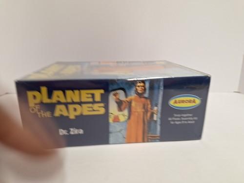 Aurora Planet of the Apes Dr. Zira Model Kit 1-11 2000 6804 Sealed - Picture 2 of 5