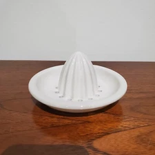 Ceramic White Manual Citrus Squeezer-Juice Maker-Hand Squeezing Orange/Lemon