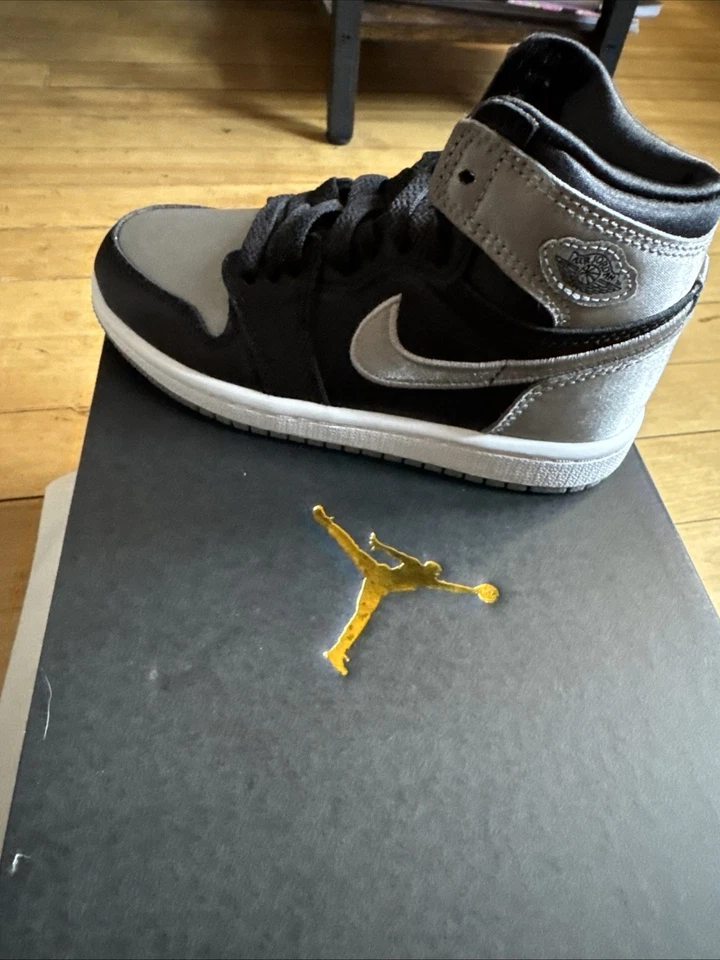 Nike Jordan 1 High OG Rebellionaire Negro/Blanco/Gris Talla 11 C Foto 2 de 4