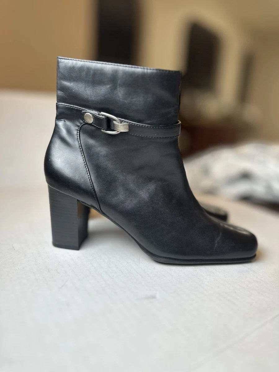 Bottes femme camel à talons hauts avec double boucles dorées et semell