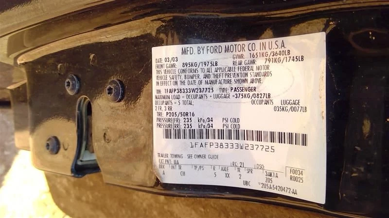 Marcador lateral de esquina/luz de estacionamiento para pasajero para Ford Focus 00-04 OEM Foto 3 de 4