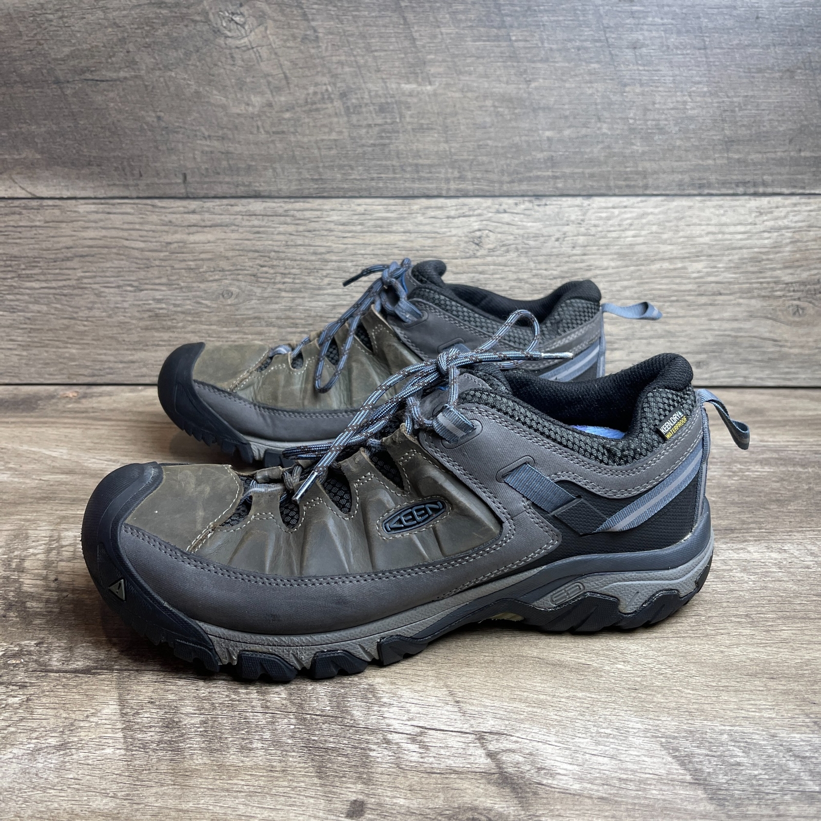 Scarpe da trekking Keen TARGHEE III 1017785 da uomo US 11 stivali stringati in pelle verde