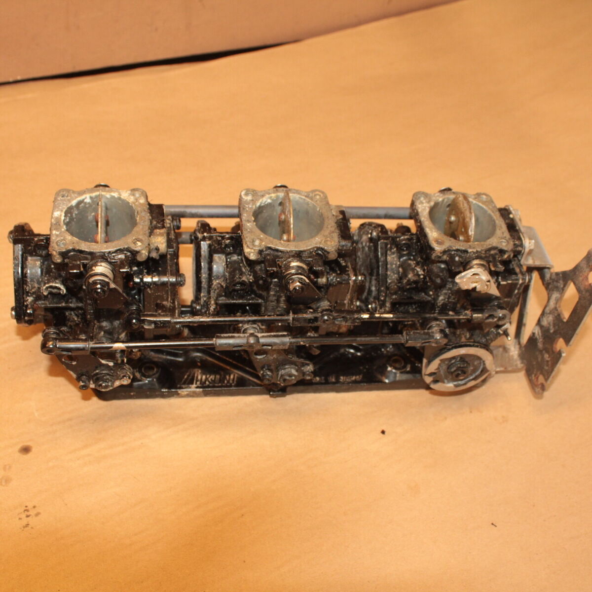s-l1200.jpg s-l1200.jpg