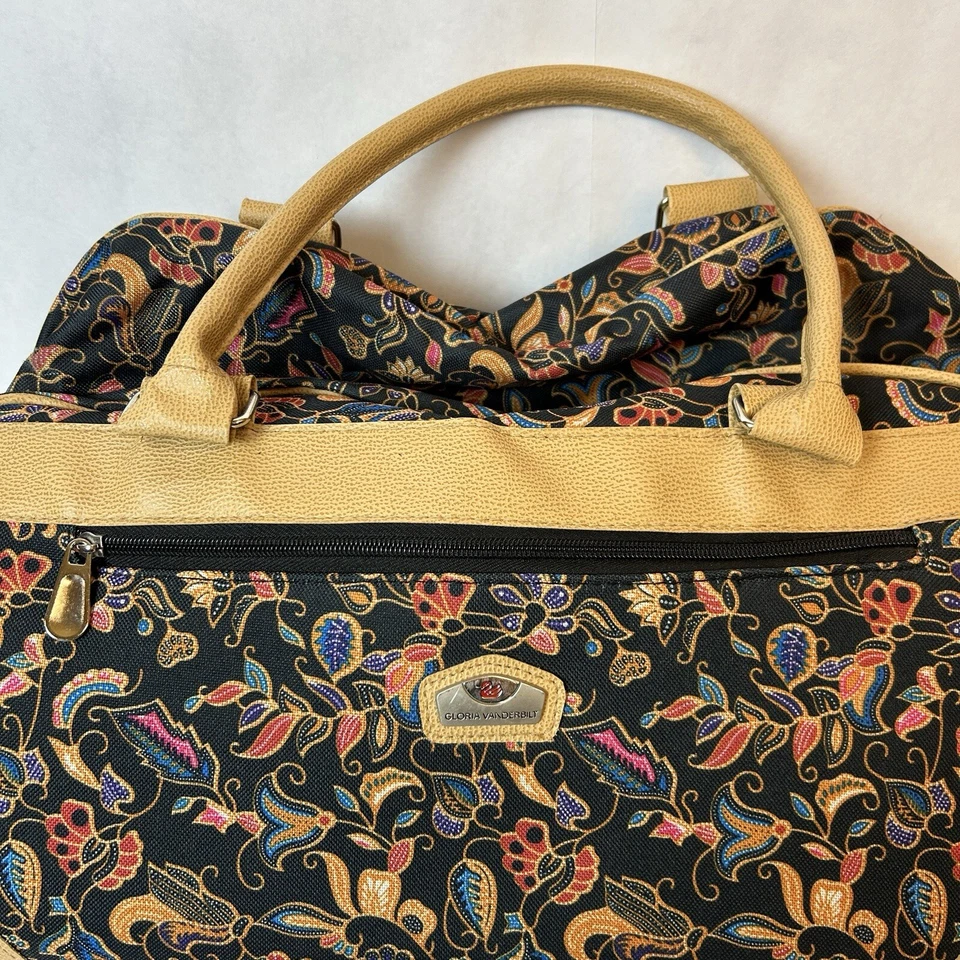 Bolsa de Lona Gloria Vanderbilt Llevar con Ruedas de Cachemira para Pasar la Noche Foto 2 de 4