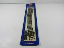 PECO SL-E1486 - CURVED RIGHT HAND TURNOUT - NEW IN OPENED PACK - HOm 12MM GAUGE