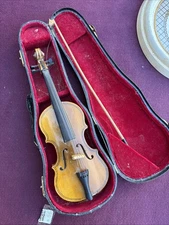 Authentic Models Mini Mozart Violin