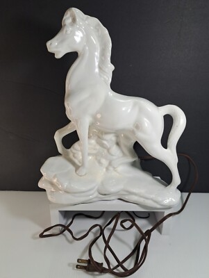 Vintage Maddux of California 1950's White Horse Television Lamp
