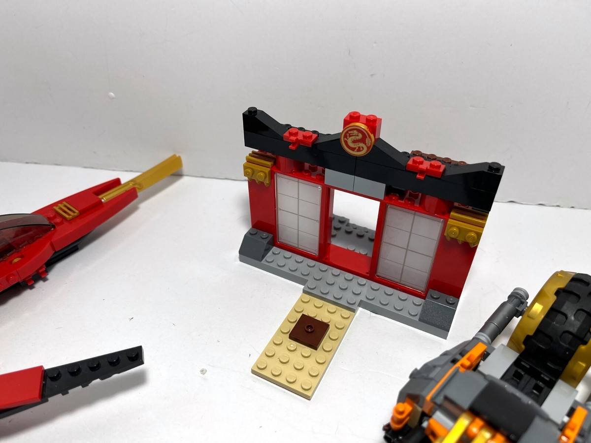 LEGO Ninjago LOT: Cole's Dirt Bike 70672, Kai Fighter 70721