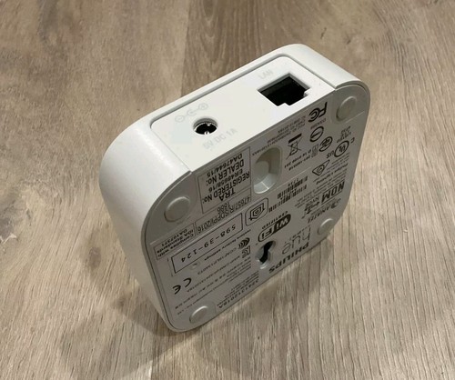 Philips Hue Bridge 2.1 Hub - Model 3241312018A w/ Power Supply *Works Great* - Picture 4 of 4
