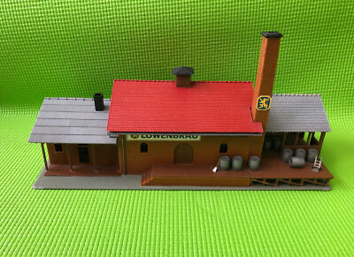 Model Power Pola HO 451 Brewery Lowenbrau Building No 306 Assembled 4510