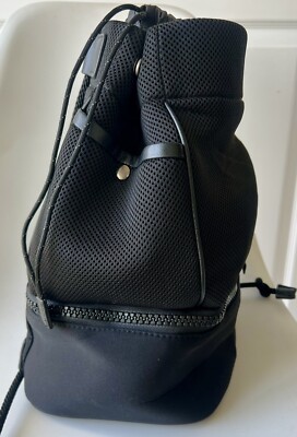Transience Plunge Black Mesh Lightweight Travel Everyday  display picture 3
