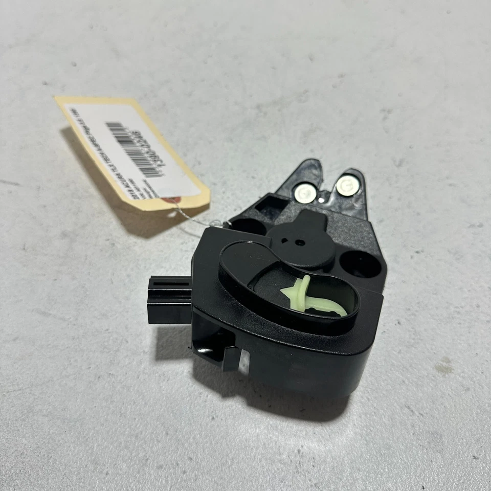 Привод замка крышки багажника задней крышки багажника Acura TLX 2015-2020 OEM - Изображение 3 из 4