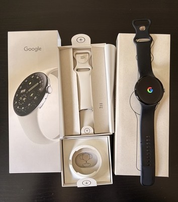 Google Pixel Watch 4 45mm LTE Silber inkl. großem Zubehörpaket & Restgarantie!