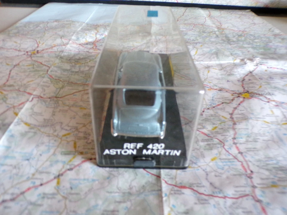 ASTON MARTIN DB 5 Vantage bleu Ancienne VEREM/SOLIDO France Ref 420 en boite - Photo 4/4