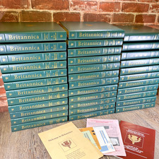 Encyclopedia Britannica 1986 Statesman s Edition Green Leather 35 Vols