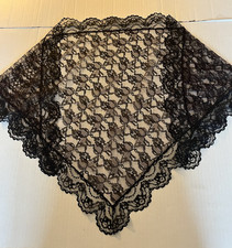 Black/ Dk. Red Lace Mantilla Women's Head Covering Veil Scarf Scalloped Edge