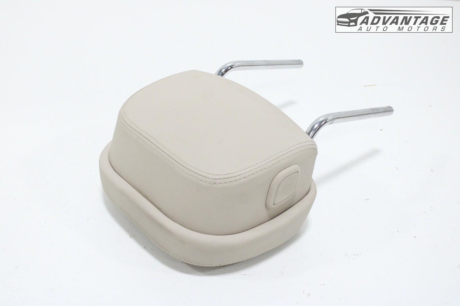 2014-2016 MASERATI QUATTROPORTE M156 FRONT LEFT OR RIGHT SEAT HEADREST BEIGE OEM