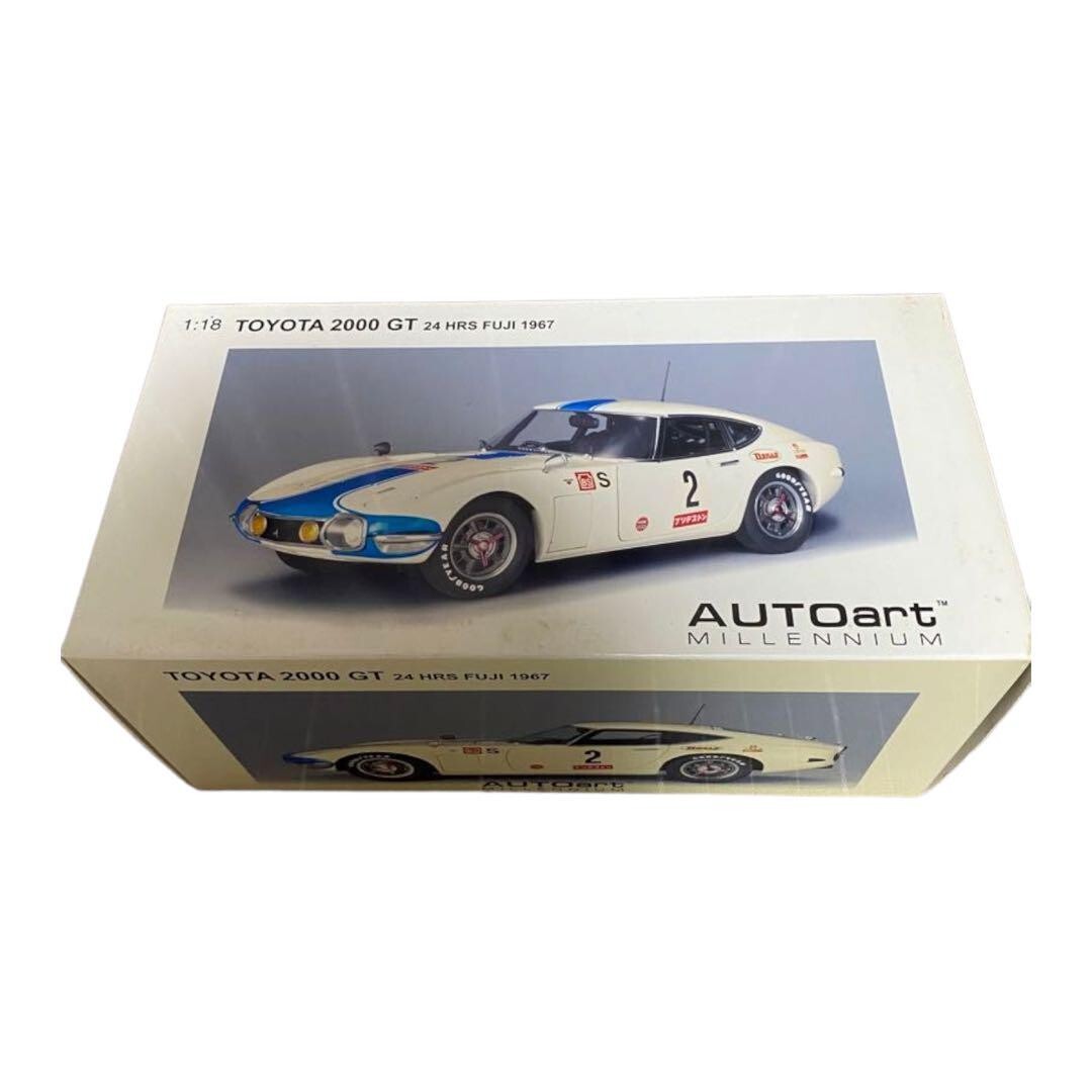 TOYOTA 2000GT by AUTO art MILLENNIUM