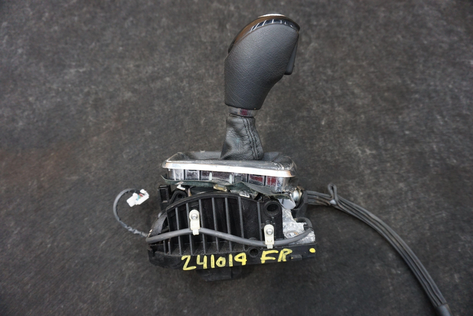 Auto Transmission Gear Shift Selector 217517 Maserati GranTurismo S 08-19 *Note