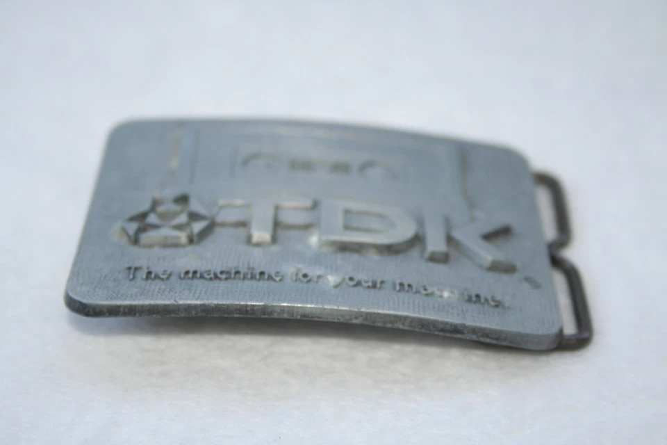 DE COLECCIÓN TDK CASSETTE HEBILLA DE CINTURÓN RAD HIP HOP DJ BOOMBOX BREAK DANCE VIEJA ESCUELA Foto 4 de 4