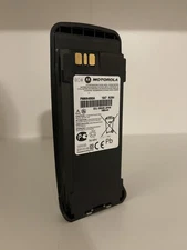 Genuine MOTOROLA BRAND PMNN4065A - Radio Battery, WITH Belt Clip Included W2