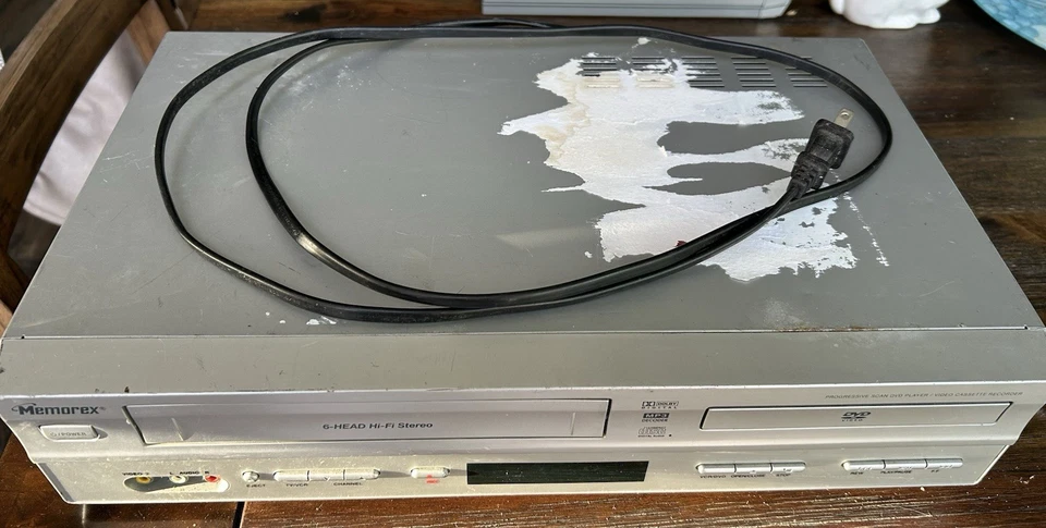Lote de 2 reproductores combinados de DVD/VHS Sony SLV-D550p y Memorex MVD 4543 VCR Foto 3 de 4