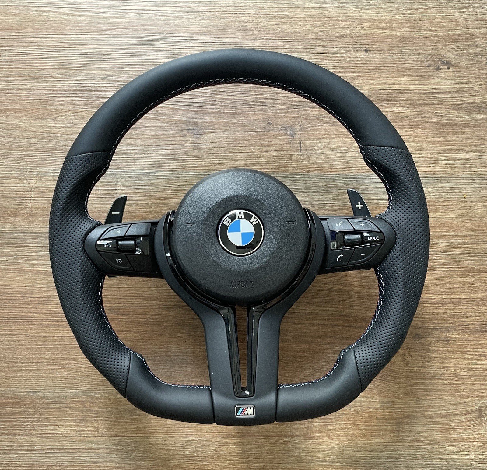 VOLANTE BMW M F20 F22 F23 F30 F31 F80 F34 F35 F32 F33 F82 F36 X4 X5 X6 X1 X2 X3