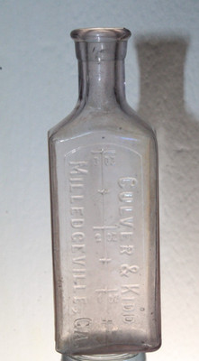 MILLEDGEVILLE GA MEDICINE BOTTLE CULVER & KIDD  5 1/4''