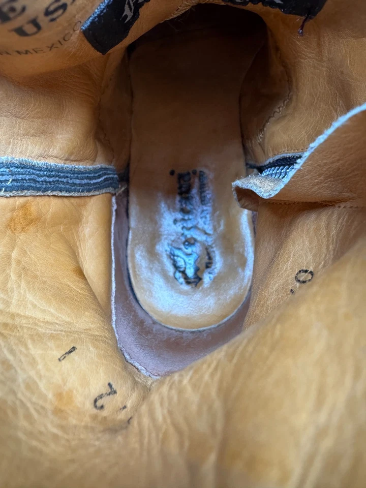 Botas femininas Old Gringo de couro preto cravejado cowgirl ocidental tamanho 8 - Imagem 2 de 4