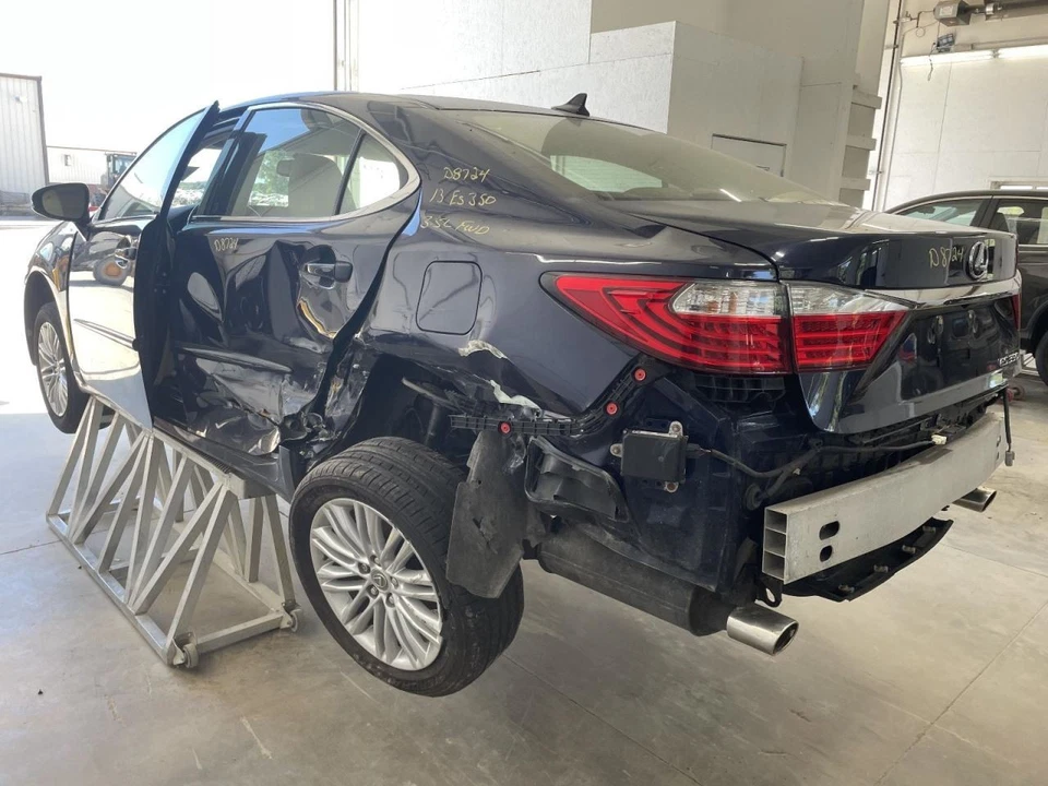 Passenger Tail Light Quarter Panel Mounted Fits 13-15 LEXUS ES300H 1003982 - Image 3 of 4