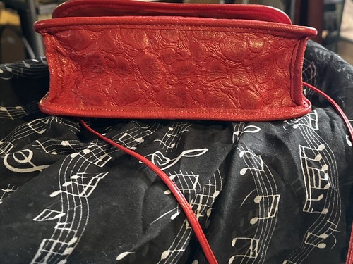 ⭐️RARE Authentic Vintage CARLOS FALCHI Red Alligator Leather Evening Bag - Picture 3 of 15